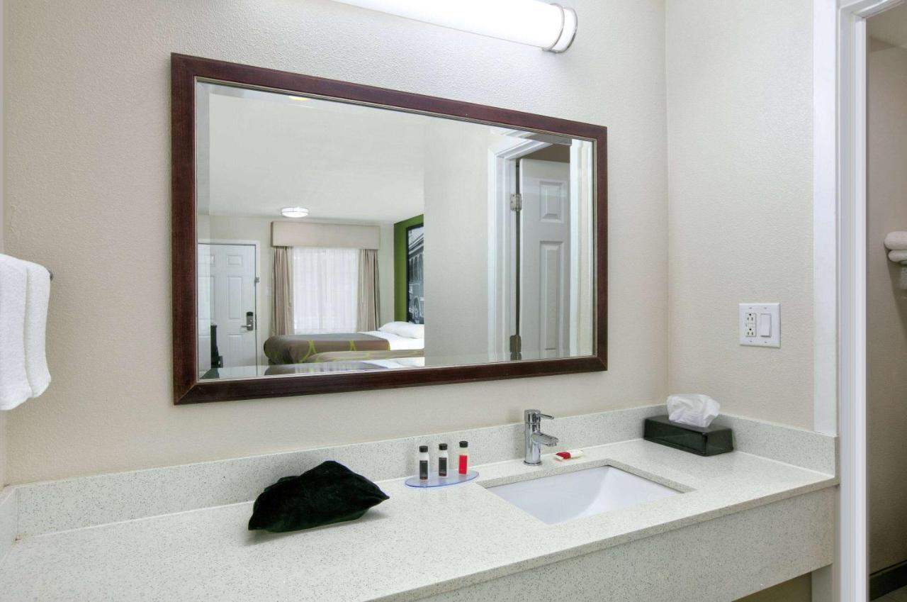 Hotel Super 8 By Wyndham Palestine Tx Esterno foto
