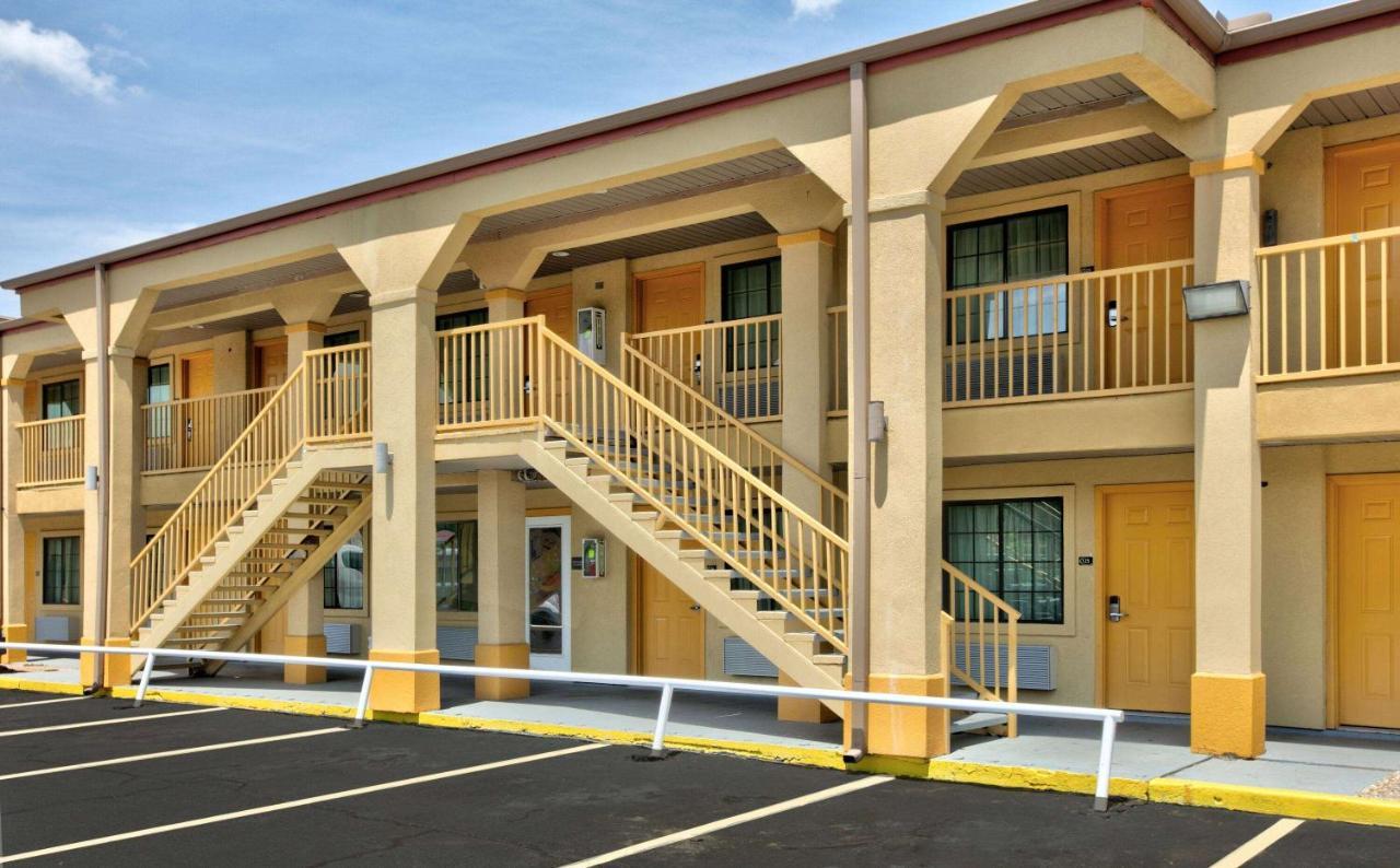 Hotel Super 8 By Wyndham Palestine Tx Esterno foto