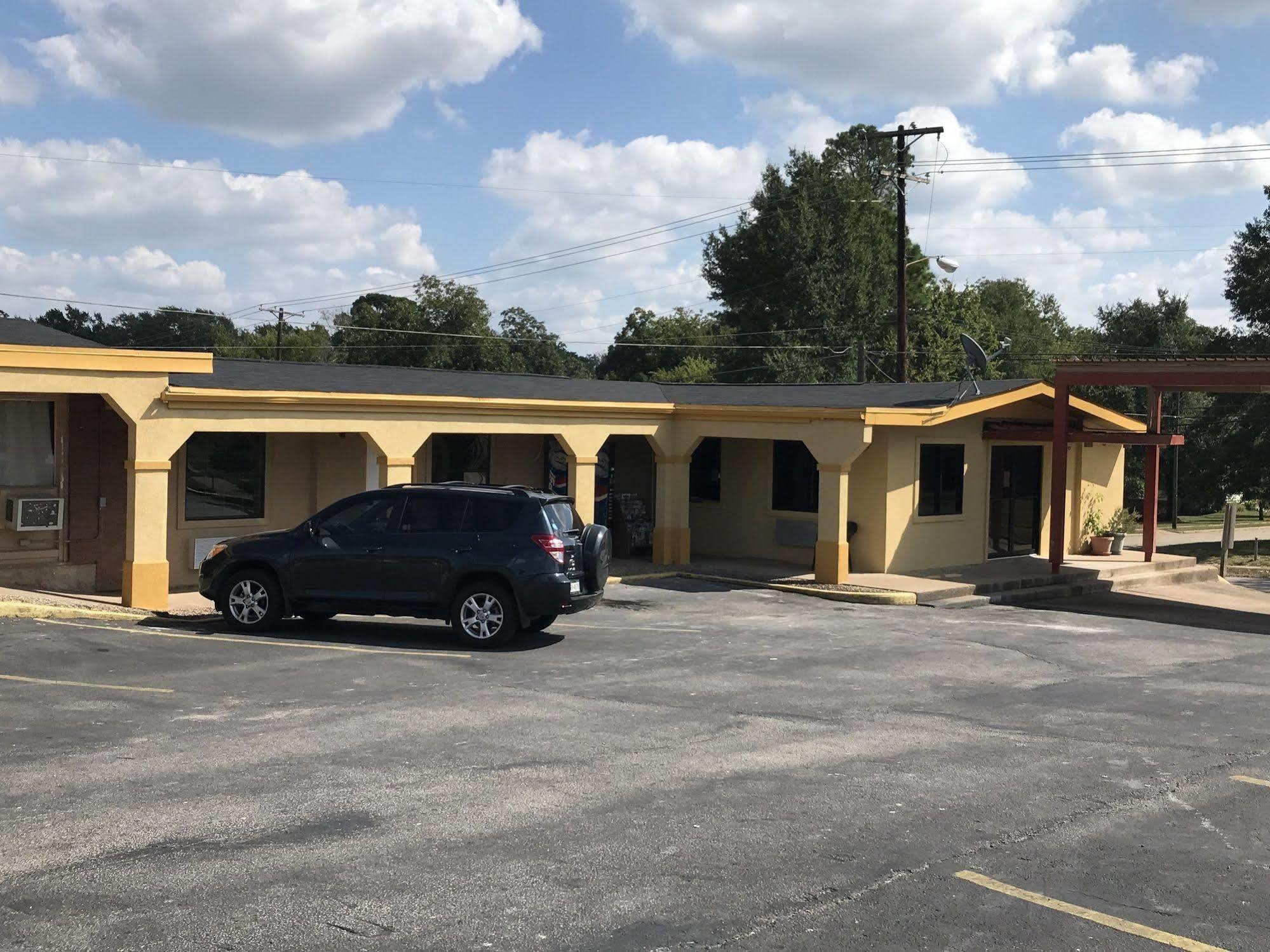 Hotel Super 8 By Wyndham Palestine Tx Esterno foto